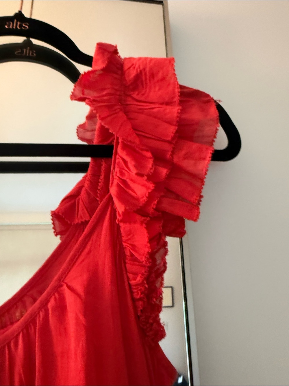 The GREAT. tiered, midi dress, ruffle, shoulder / matching slip and pockets - Picture 5 of 6